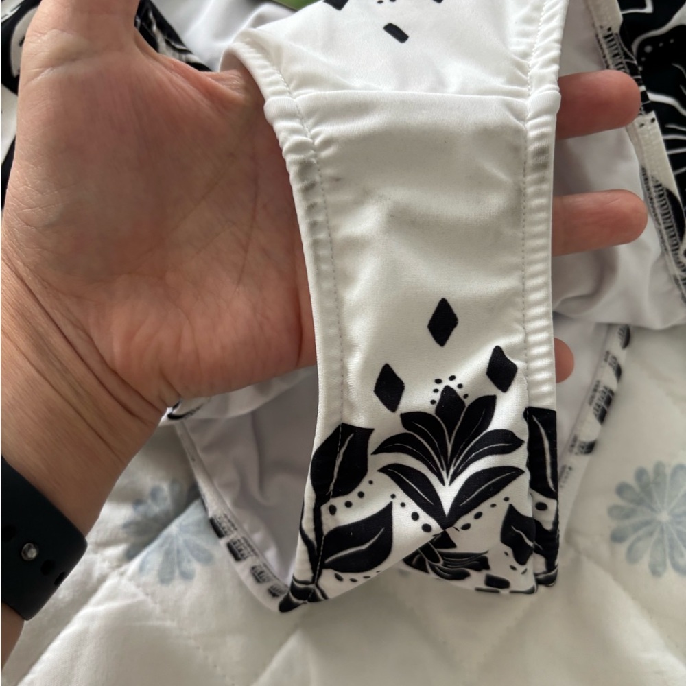Farm Rio Black Flowers Leopards One-Piece Swimsuit. NWT - Picture 7 of 8